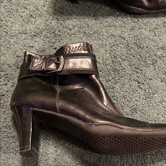A2 By Aerosoles Black Heeled Boots - Picture 1 of 5